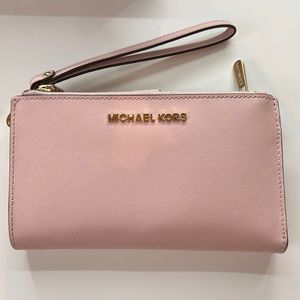 Pink Michael Kors Adele smartphone wallet